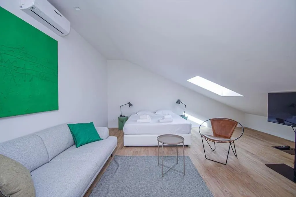 Stylish Lisbon Apartment Central